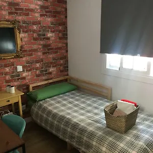 Practical Room: Barcelona-fira-airport Gasthof