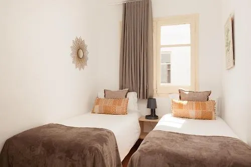 Click&Flat Europa Fira Apartments L'Hospitalet de Llobregat 0*,